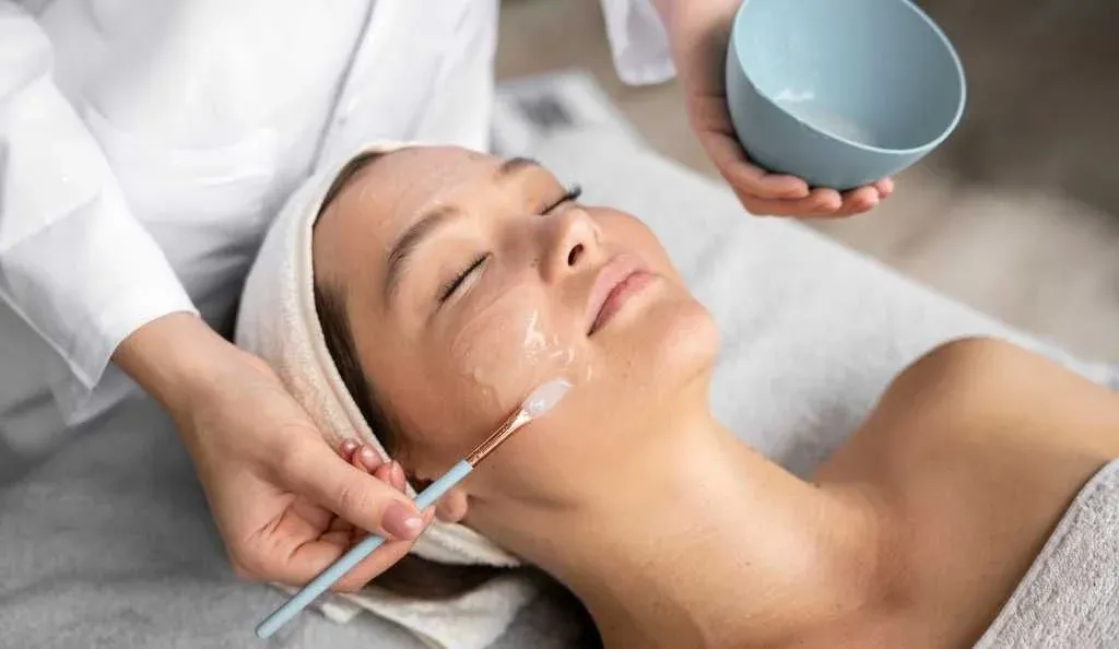 Why Clients Choose Wellness Story For Skin Tightening In Gurugram
